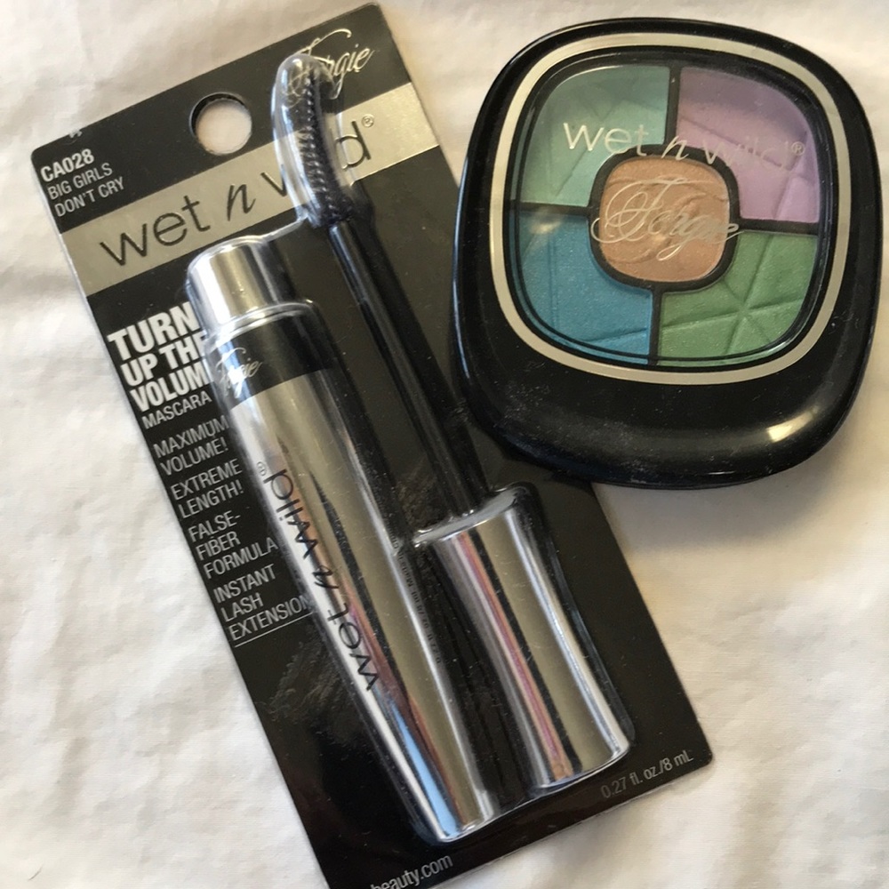 Wet n Wild Fergie mascara and eye shadow set